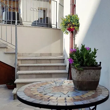 Almasarda Guest house *